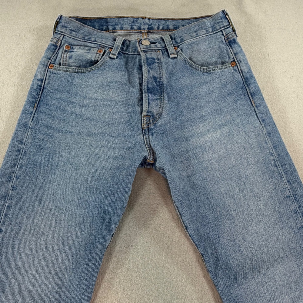 Levi's 501 Original Fit Jeans Mens 28x30 Medium Wash Button Fly Straight - Picture 2 of 12